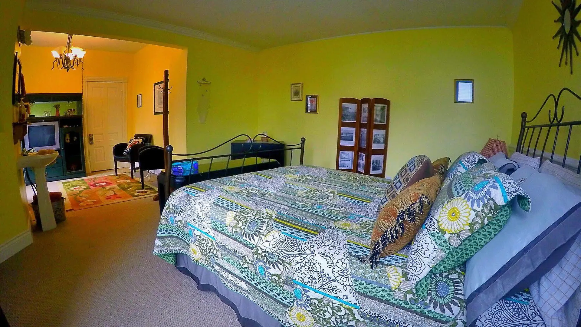 Blue Gables Bed And Breakfast Niagara Falls 3*,  Canada